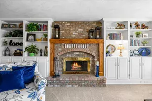 2213 Westfall Cir, Medford, OR 97504 - Photo 10