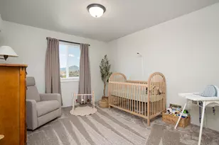 1153 Annalise St, Central Point, OR 97502 - Photo 14