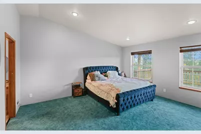 1100 Riverbanks Road, Grants Pass, OR 97527 - Photo 20
