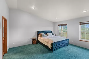 1100 Riverbanks Rd, Grants Pass, OR 97527 - Photo 20