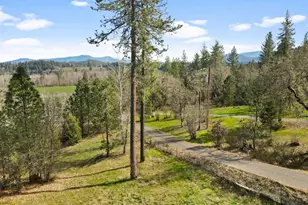 1100 Riverbanks Rd, Grants Pass, OR 97527 - Photo 4