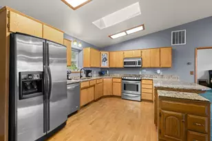 1100 Riverbanks Rd, Grants Pass, OR 97527 - Photo 16