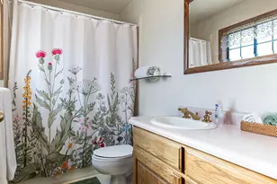 1352 E Park St, Grants Pass, OR 97527 - Photo 28