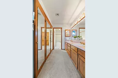 1352 E Park Street, Grants Pass, OR 97527 - Photo 28