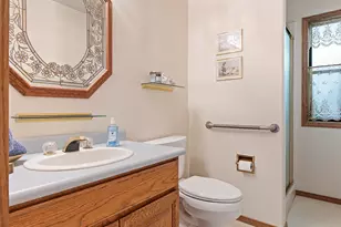 1352 E Park St, Grants Pass, OR 97527 - Photo 24