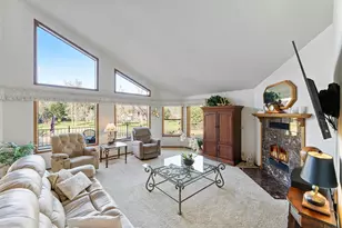 1352 E Park St, Grants Pass, OR 97527 - Photo 8