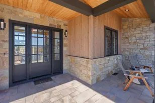 19136 Cartwright Ct, Bend, OR 97702 - Photo 4