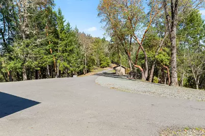 1095 Ingalls Lane, Grants Pass, OR 97527 - Photo 20