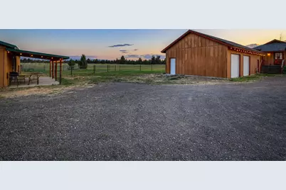 25271 Alfalfa Market Road, Bend, OR 97701 - Photo 46