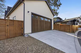 3068 NW Blodgett Wy, Bend, OR 97703 - Photo 64