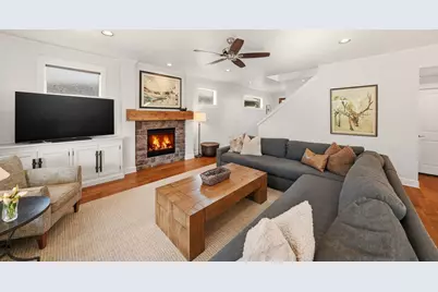 3031 NW Clubhouse Drive, Bend, OR 97703 - Photo 4