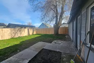 1720 Menlo Way, Klamath Falls, OR 97601 - Photo 18