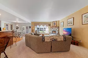 698 Ewe Creek Rd, Grants Pass, OR 97526 - Photo 4