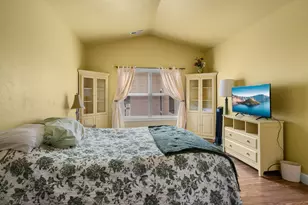 659 Blue Moon Dr, Central Point, OR 97502 - Photo 20