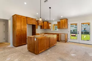 587 E Forks Cir, Cave Junction, OR 97523 - Photo 14