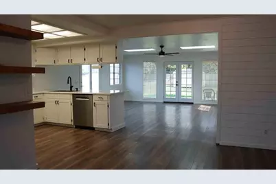 2060 Melody Lane, Medford, OR 97504 - Photo 2