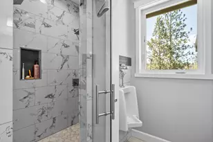 69205 Hawksflight Dr, Sisters, OR 97759 - Photo 42