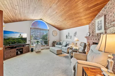 296 Brandon Street, Central Point, OR 97502 - Photo 6