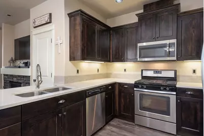 3179 SW 28th Street, Redmond, OR 97756 - Photo 4