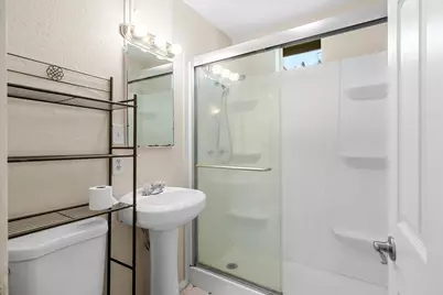 185 Peach Street, Merlin, OR 97532 - Photo 16