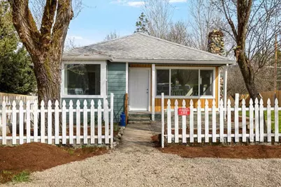 185 Peach Street, Merlin, OR 97532 - Photo 2