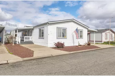 310 Whispering Willow Drive, Grants Pass, OR 97527 - Photo 1