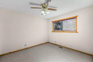 69325 Stirrup, Sisters, OR 97759 - Photo 22