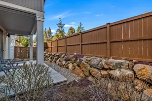 20844 SE Sotra Loop, Bend, OR 97702 - Photo 24