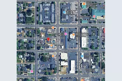 323 NW 6th Street, Redmond, OR 97756 - Photo 4