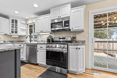 201 N Keene Way Drive, Medford, OR 97504 - Photo 10