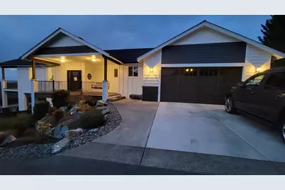 2357 Robertson Crest, Grants Pass, OR 97527 - Photo 2