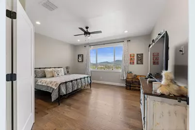 2357 Robertson, Grants Pass, OR 97527 - Photo 16