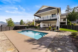 2357 Robertson Crest, Grants Pass, OR 97527 - Photo 36
