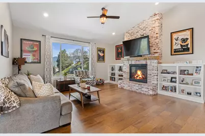 2357 Robertson, Grants Pass, OR 97527 - Photo 14