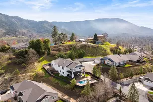 2357 Robertson Crest, Grants Pass, OR 97527 - Photo 48