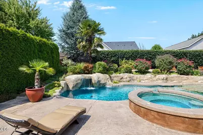637 Oak Wood, Eagle Point, OR 97524 - Photo 46