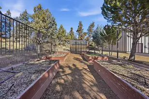 21450 Dale Rd, Bend, OR 97701 - Photo 72