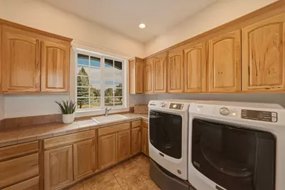 21450 Dale Road, Bend, OR 97701 - Photo 40