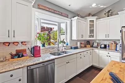 9547 Old Stage Road, Central Point, OR 97502 - Photo 36