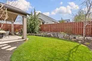 1062 NE Steins Pillar Dr, Prineville, OR 97754 - Photo 4