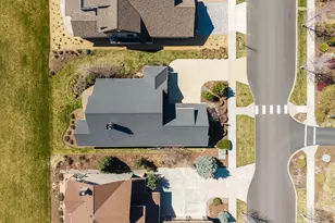 481 W Hope Ave, Sisters, OR 97759 - Photo 58