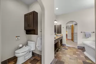 481 W Hope Ave, Sisters, OR 97759 - Photo 40