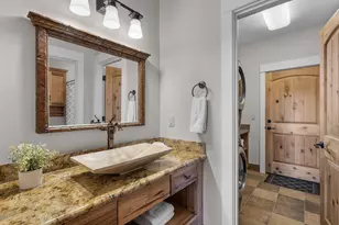 481 W Hope Ave, Sisters, OR 97759 - Photo 44