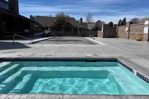 481 W Hope Ave, Sisters, OR 97759 - Photo 16