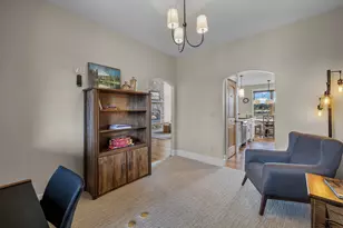 481 W Hope Ave, Sisters, OR 97759 - Photo 12