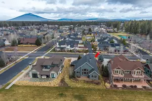 481 W Hope Ave, Sisters, OR 97759 - Photo 58