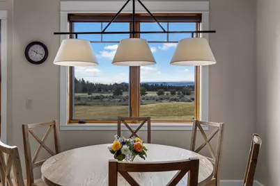 481 W Hope Avenue, Sisters, OR 97759 - Photo 6