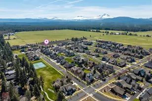 481 W Hope Ave, Sisters, OR 97759 - Photo 18