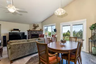 3728 SW 29th St, Redmond, OR 97756 - Photo 6