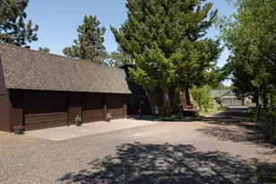 13759 SW Meadow View Dr, Camp Sherman, OR 97730 - Photo 38